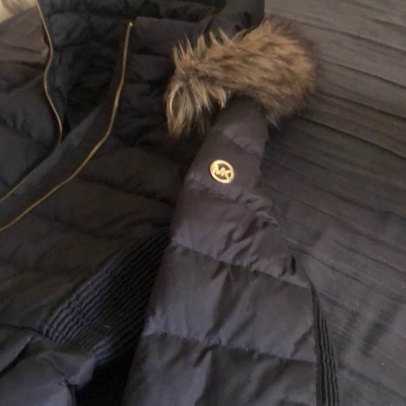 Michael kors winter jacket - Picture 2 of 8